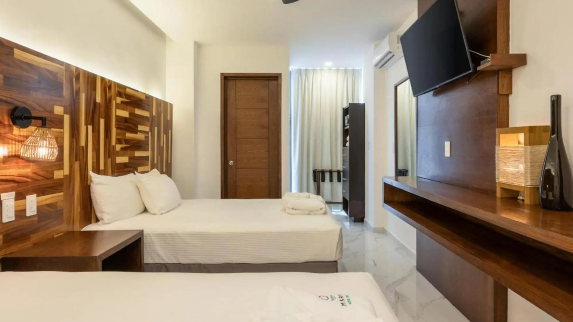 Collection O Hotel Marvic Playa del Carmen 4*,